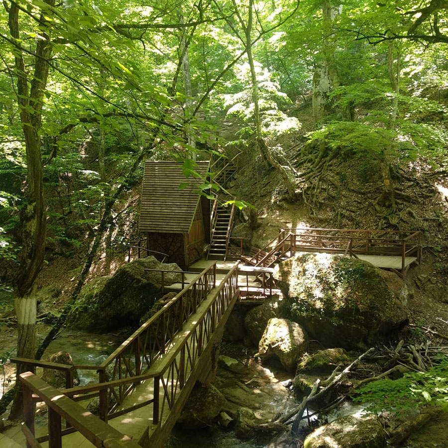 Тропа к водопаду отдых п Солнечногорское: Джур-Джур