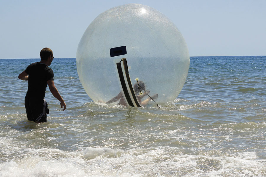 Развлечения на пляже Солнечногорского